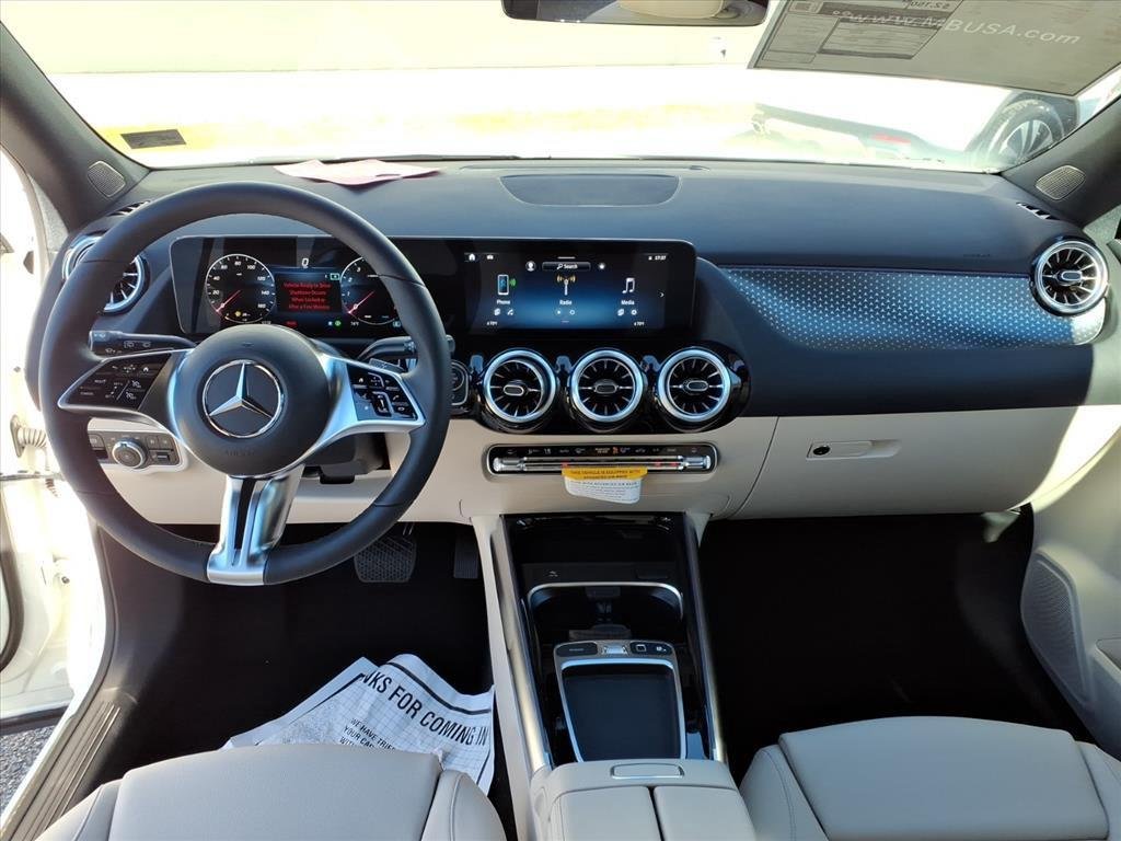 Used 2026 Polar White Mercedes-Benz GLA 250 image 21