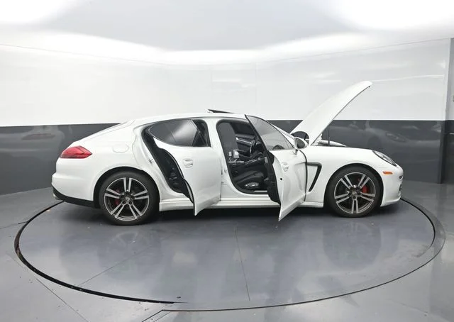 Used 2016  Porsche 4 image 46