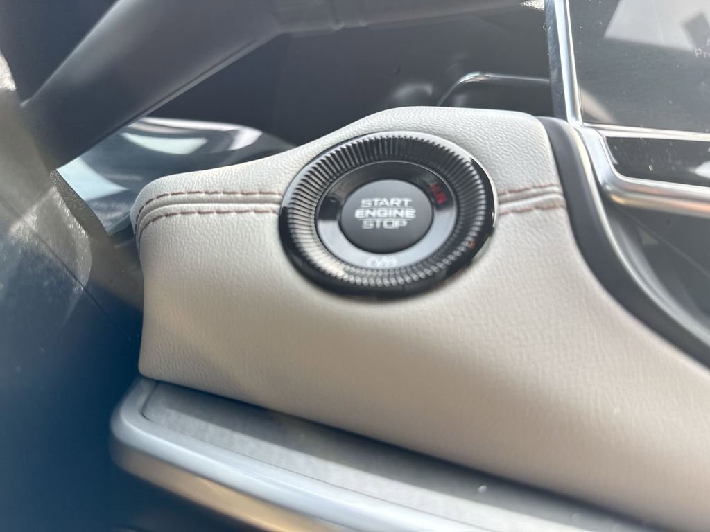 Used 2026 Silver Jeep Limited image 18