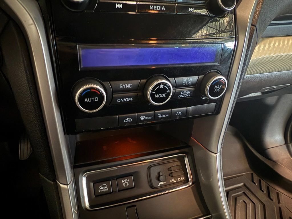 Used 2019 Gray Subaru Base image 14