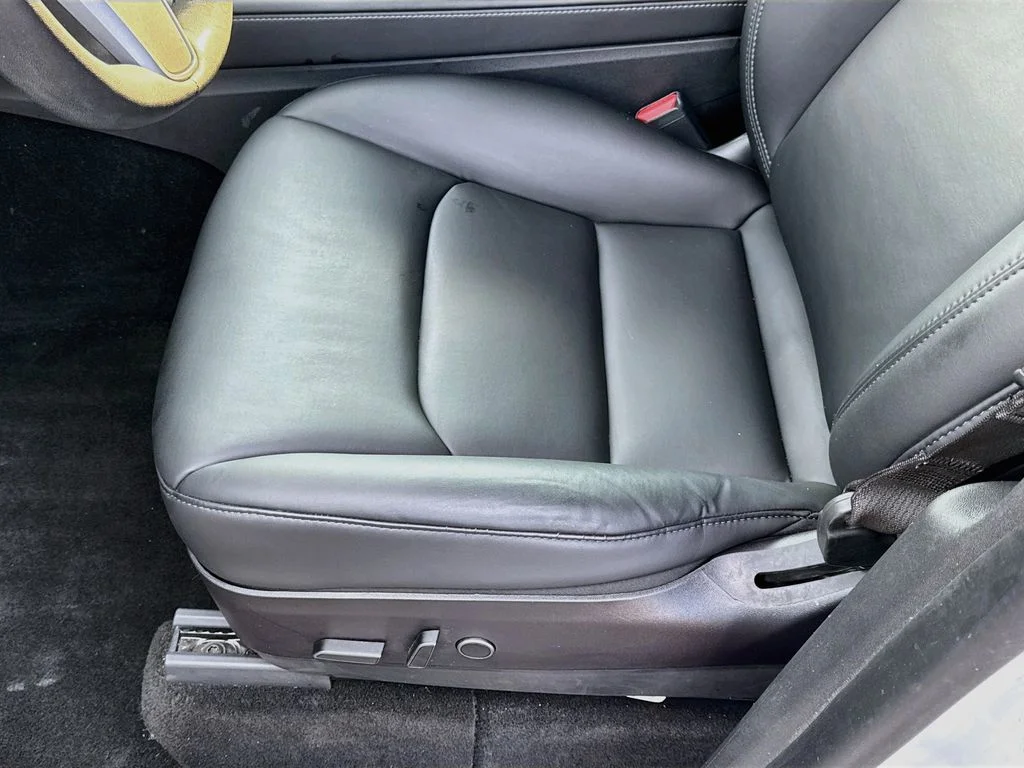 Used 2021 White Tesla Long Range image 18