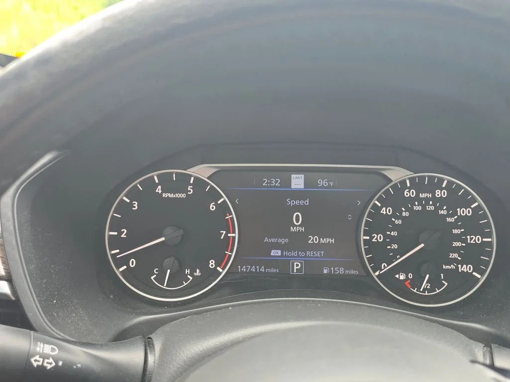 Used 2019 Red Nissan 2.5 SL image 27