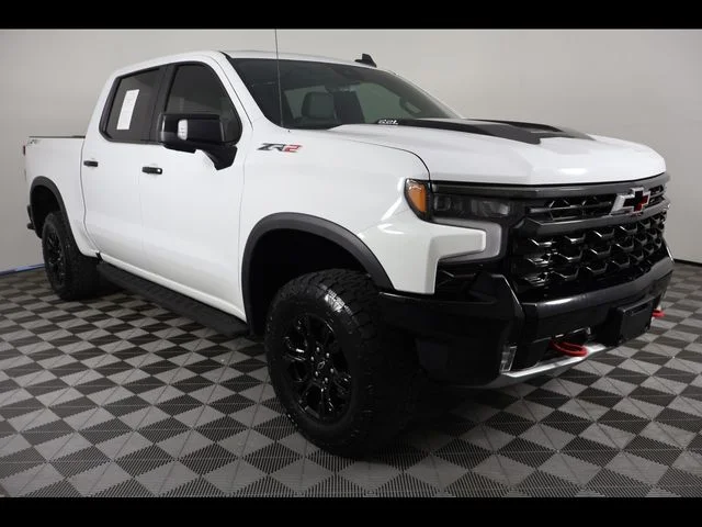 Used 2022 White Chevrolet ZR2 image 7