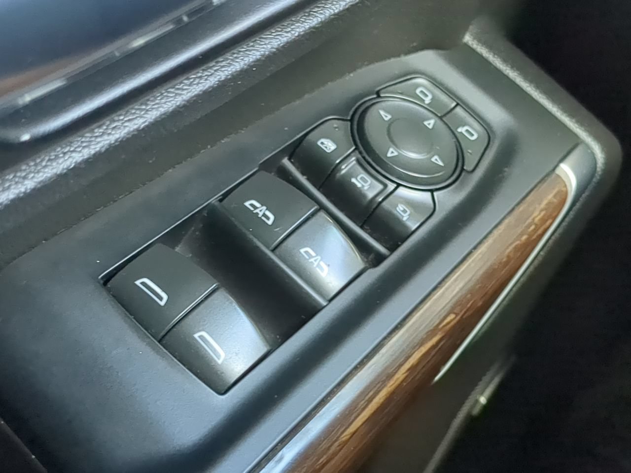 Used 2022 Mosaic Black Metallic Chevrolet High Country image 22