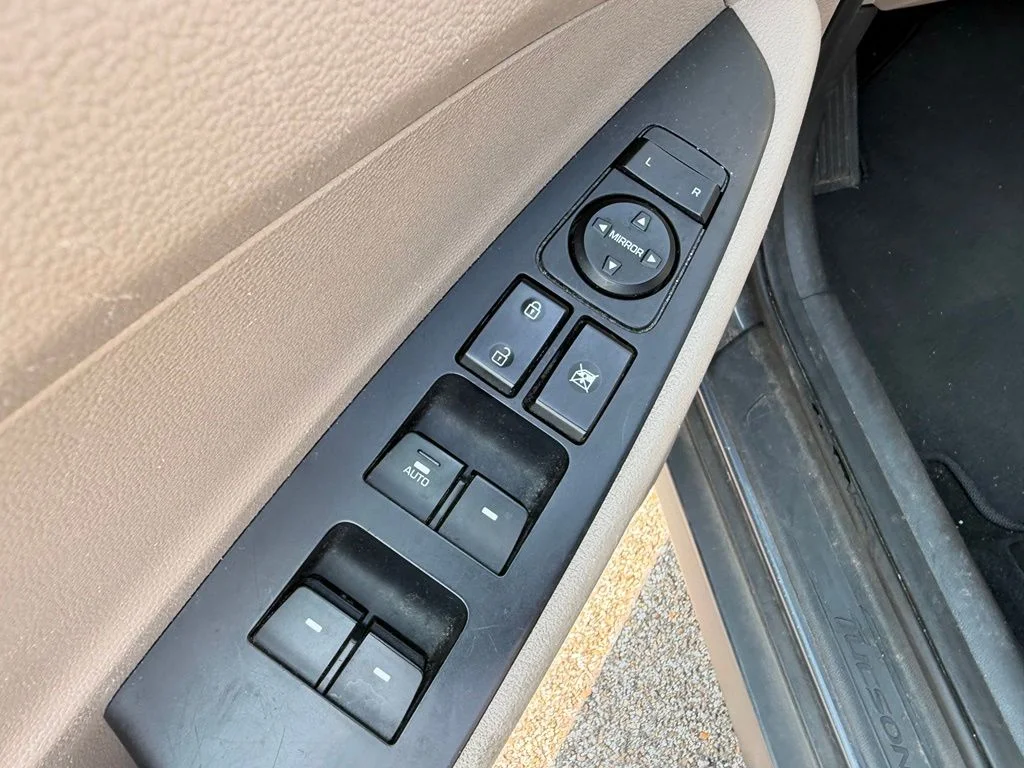 Used 2021 Blue Hyundai Value image 21