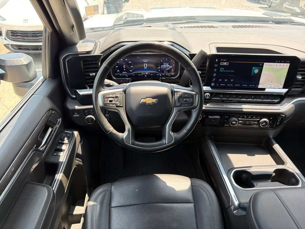 2024 Chevrolet Silverado 2500HD LTZ - Photo 13