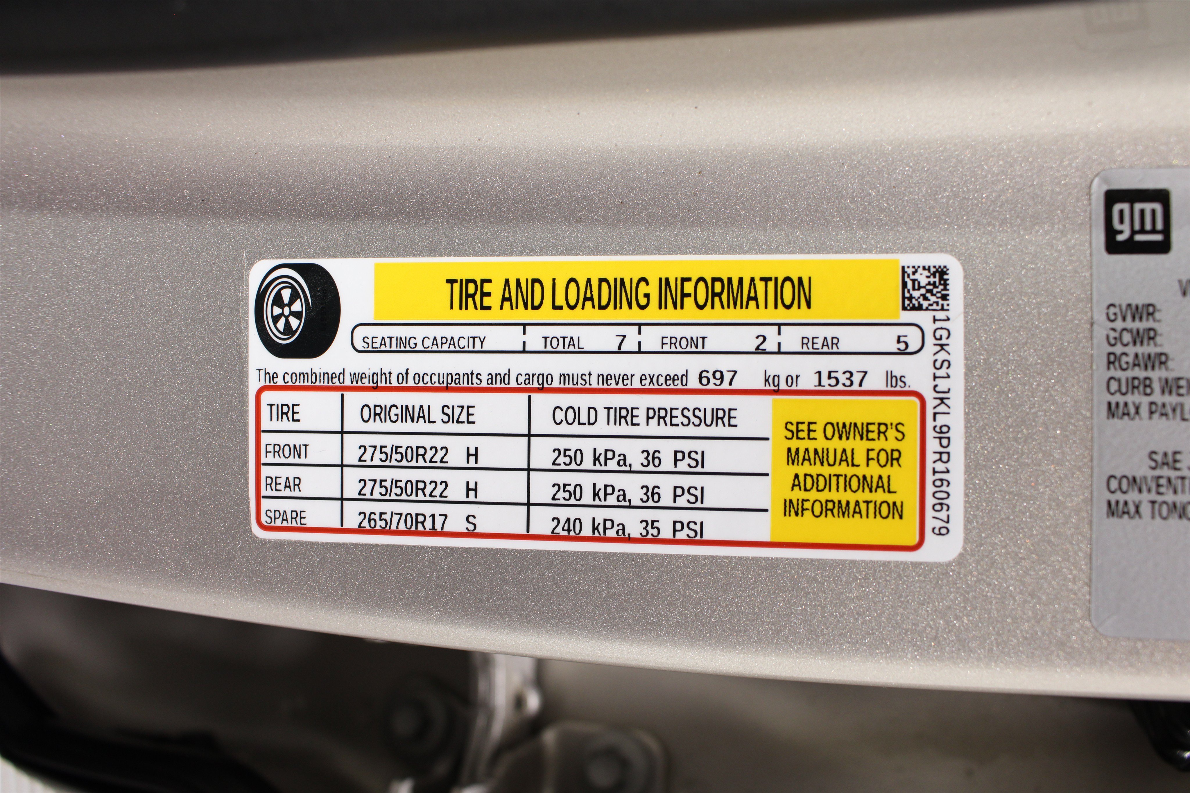 Used 2023 Pearl Beige Metallic GMC Denali image 40