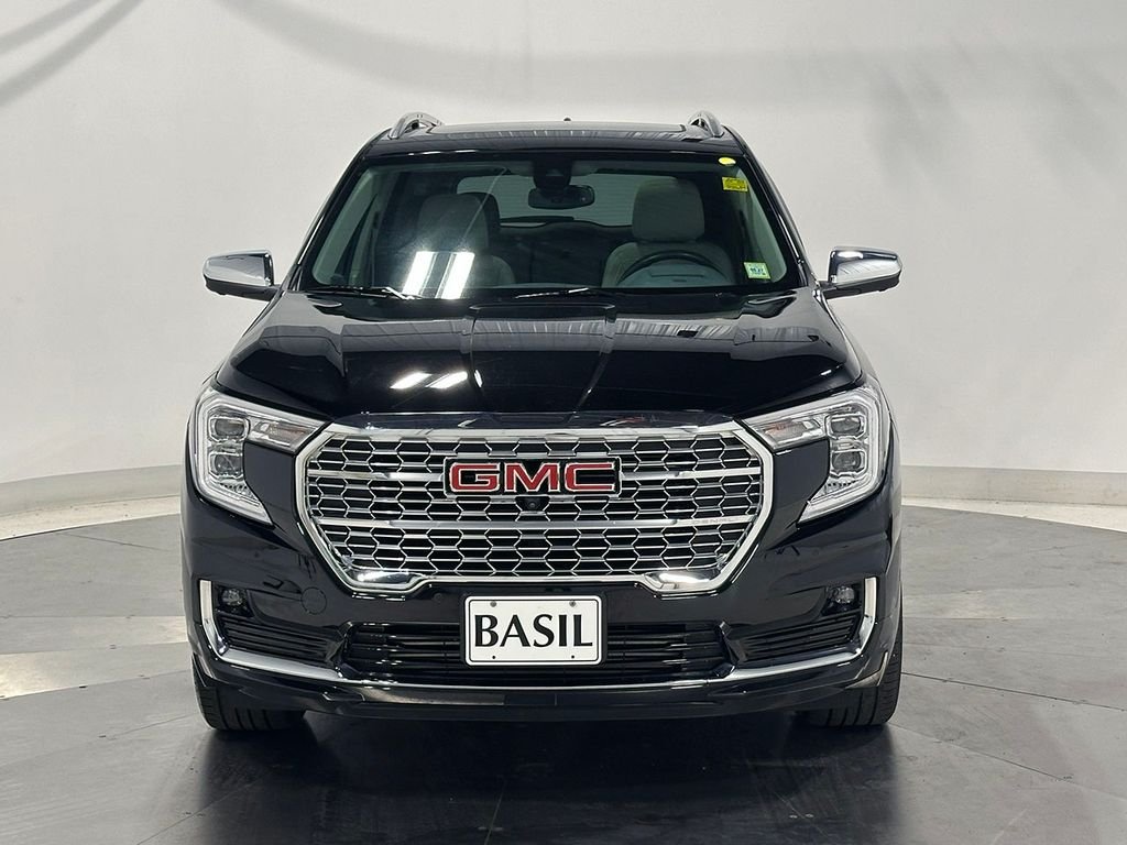 Used 2022 Black GMC Denali image 9