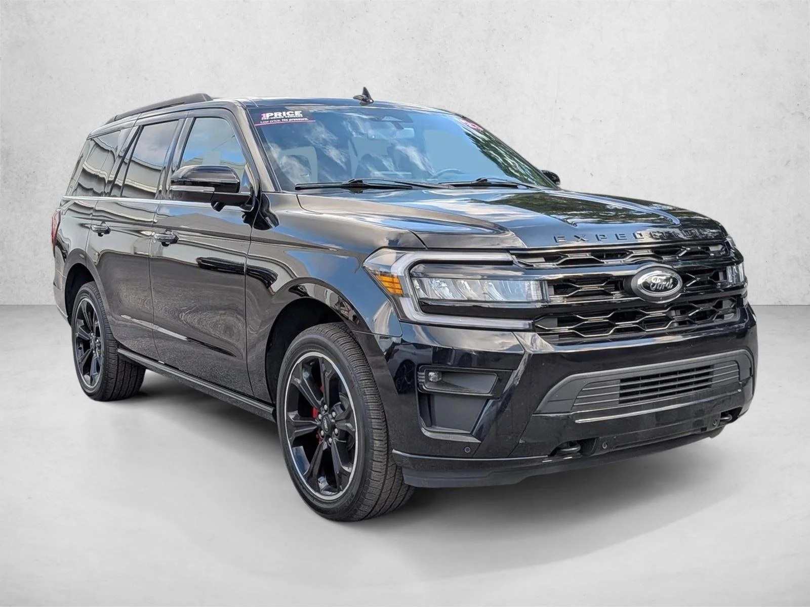 Used 2023 Agate Black Metallic Ford Limited image 3