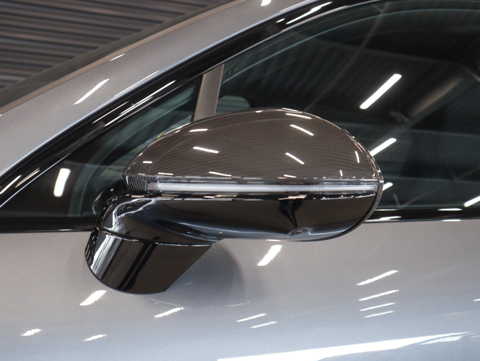 New 2026 Vanadium Grey Metallic Porsche Turbo GT image 32