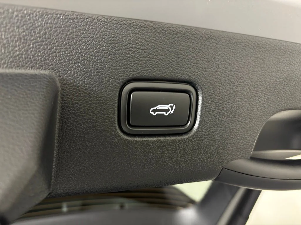New 2026 Wolf Gray Kia X-Line image 41