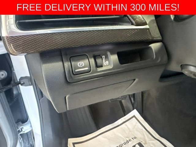 Certified Used 2016 CRYSTAL WHITE TRICOAT Cadillac Luxury AWD image 8