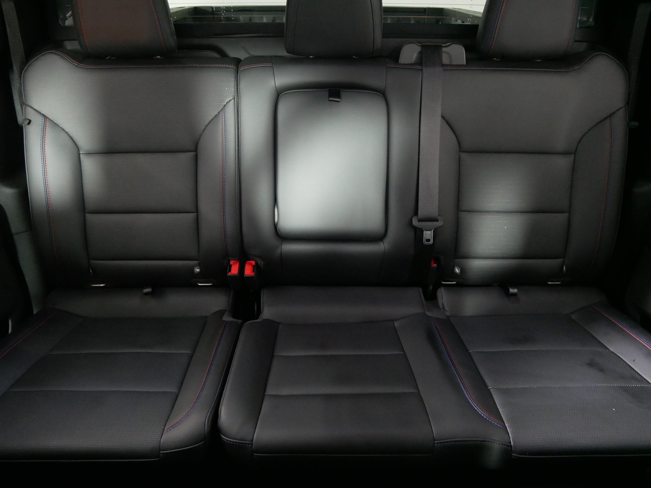 Used 2025 Black Chevrolet RST - Max Range image 13