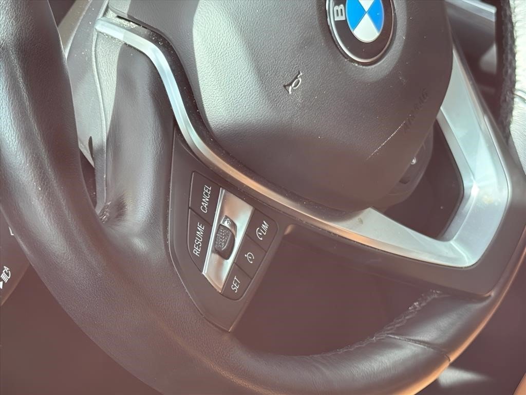 Used 2021 Jet Black BMW 330i image 15