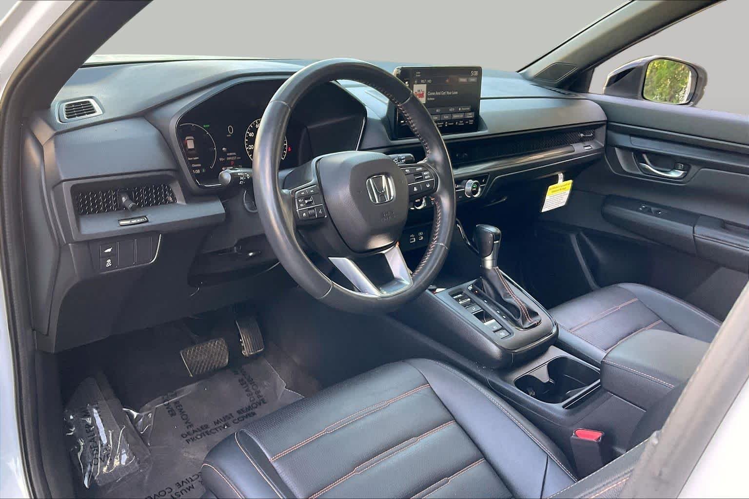 Used 2024 Platinum White Pearl Honda Sport-L image 17