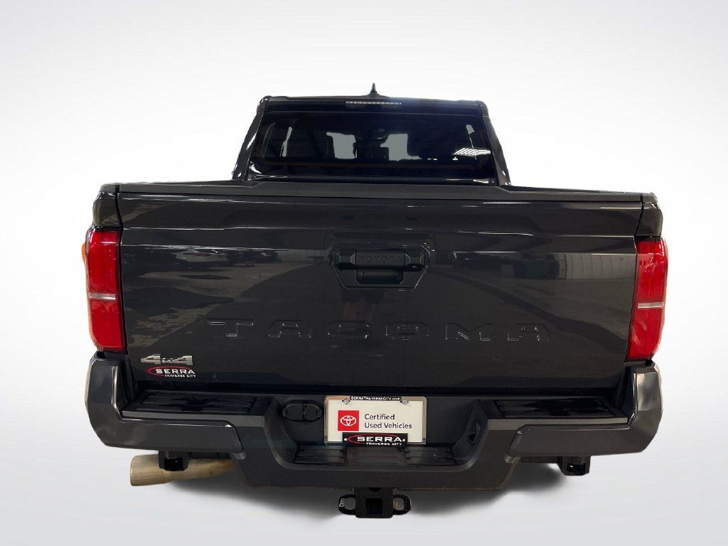 Used 2025  Toyota SR5 image 4