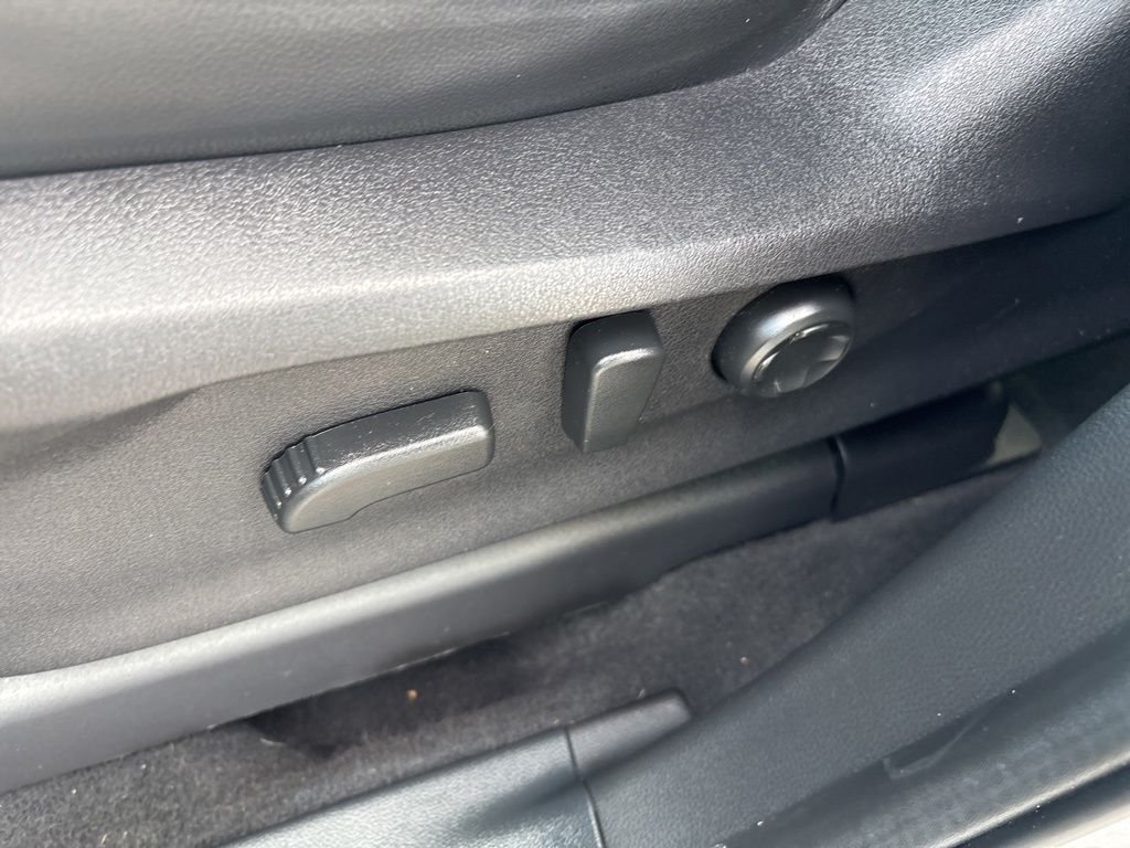 Certified Used 2023 Silver Subaru Limited image 21