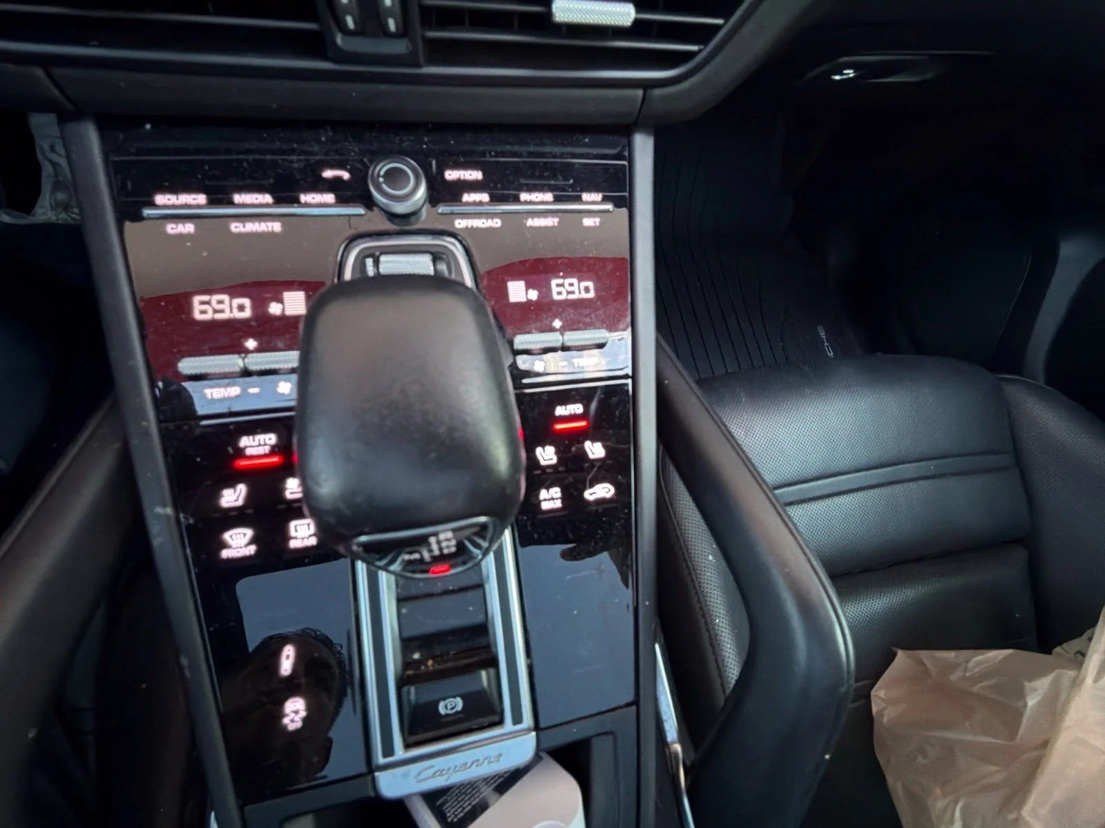 Used 2021  Porsche Turbo image 11