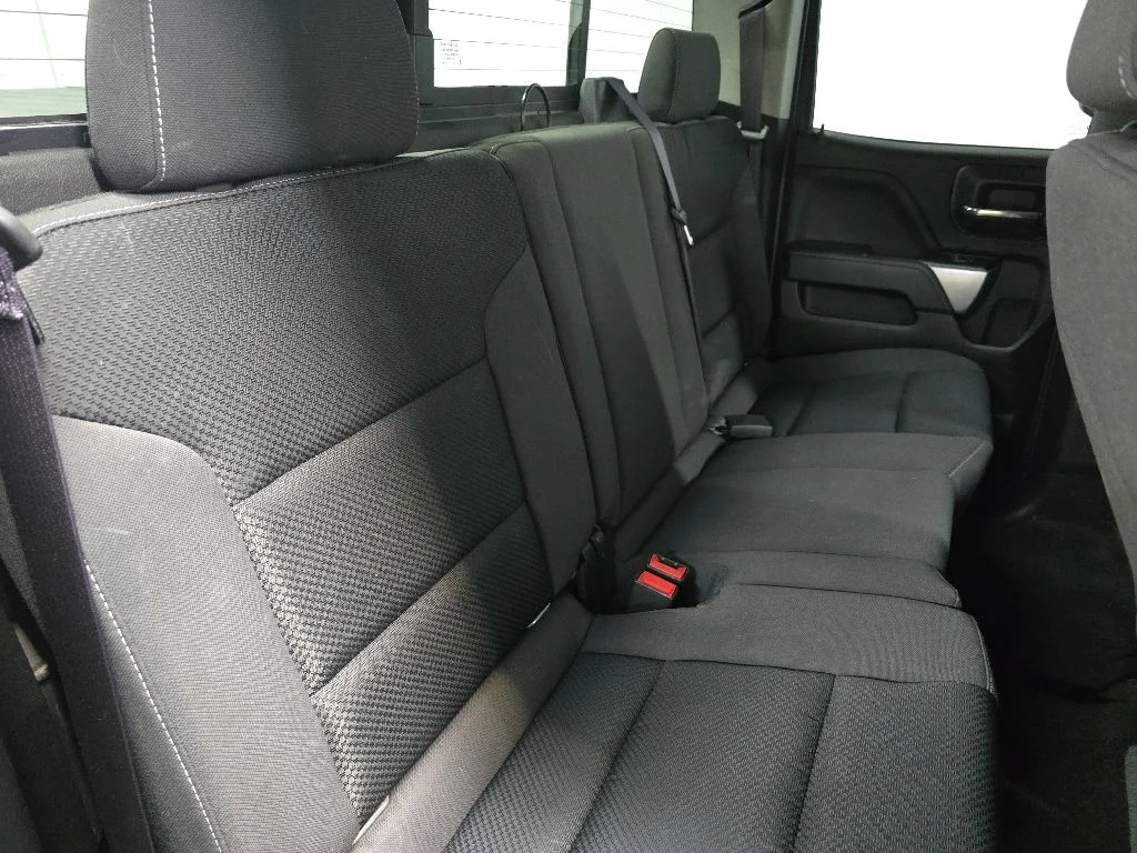 Used 2017 Silver Chevrolet LT image 19
