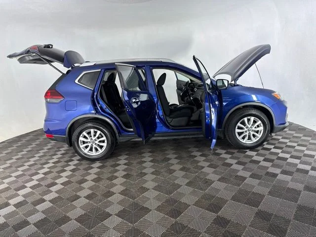 Used 2018 Blue Nissan SV image 13