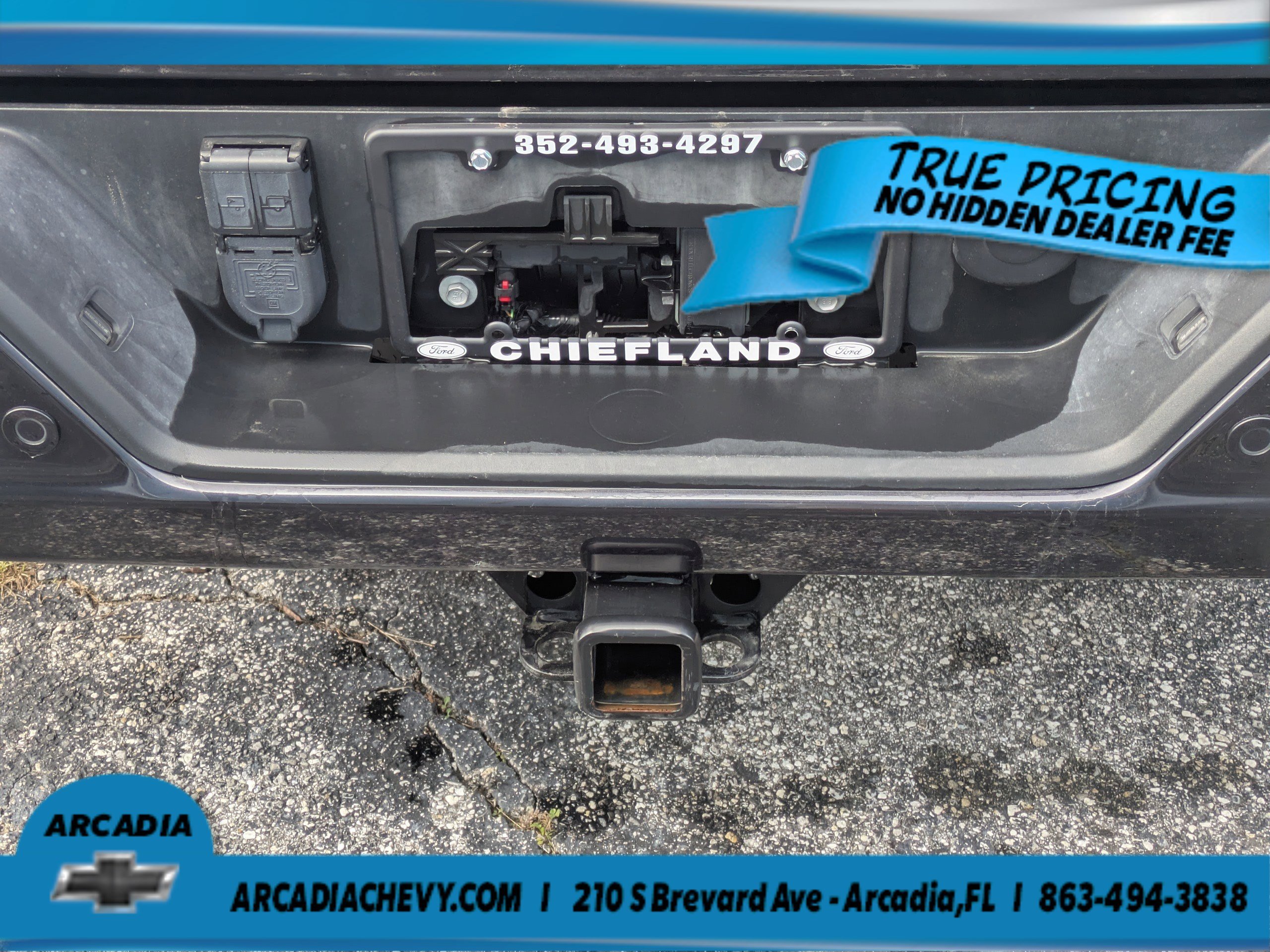 Used 2023 Dark Ash Metallic Chevrolet High Country image 10