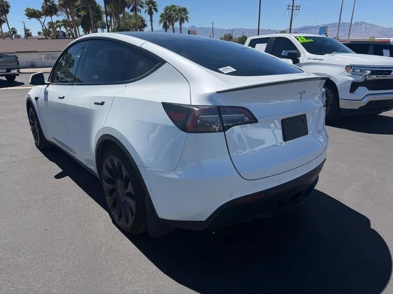 Used 2022 White Tesla Performance image 5