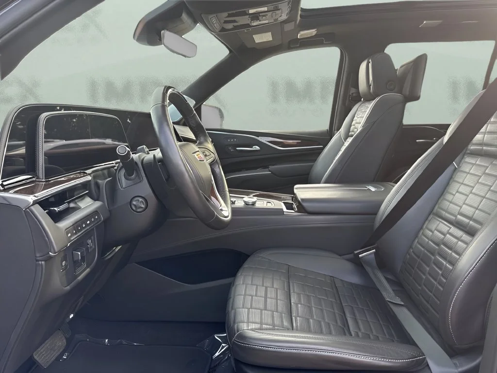 Used 2023 Black Raven Cadillac Sport Platinum image 9