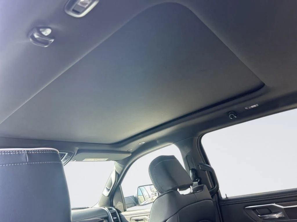 New 2026 Diamond Black Crystal Pearl-Coat Exterior Paint RAM Laramie image 15