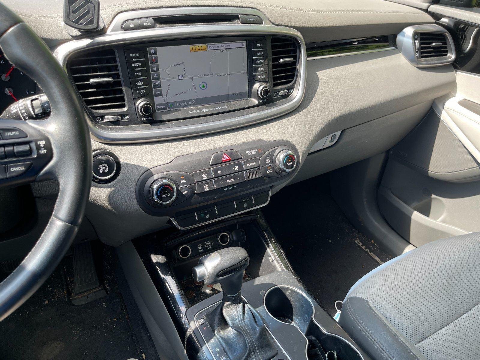 Used 2017 Sangria Kia SX V6 image 27