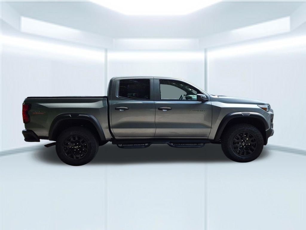 Used 2025 Gray Chevrolet Trail Boss image 7