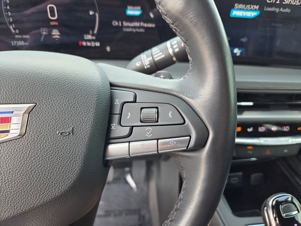 2025 Cadillac XT4 Premium Luxury - Photo 32