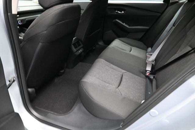 New 2026 Solar Silver Metallic Honda SE image 16