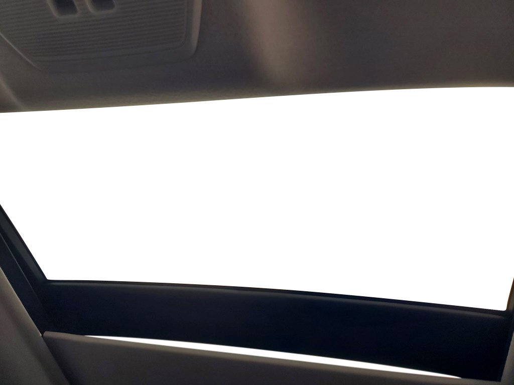 New 2026 Aspen White Tricoat/Super Black Nissan SV image 24