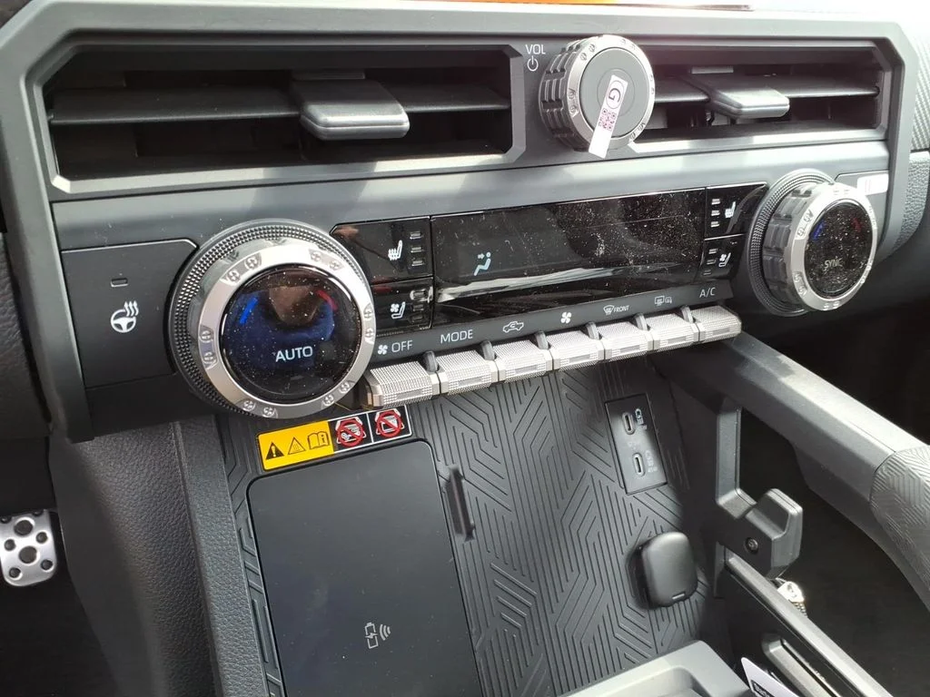 2026 Toyota Tacoma TRD Pro - Photo 18