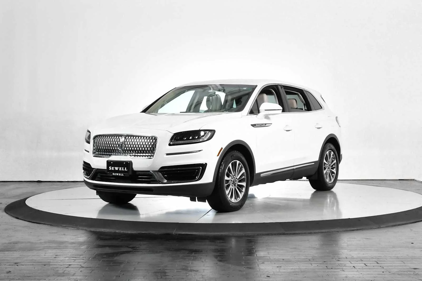 2020 Lincoln Nautilus FWD's photo