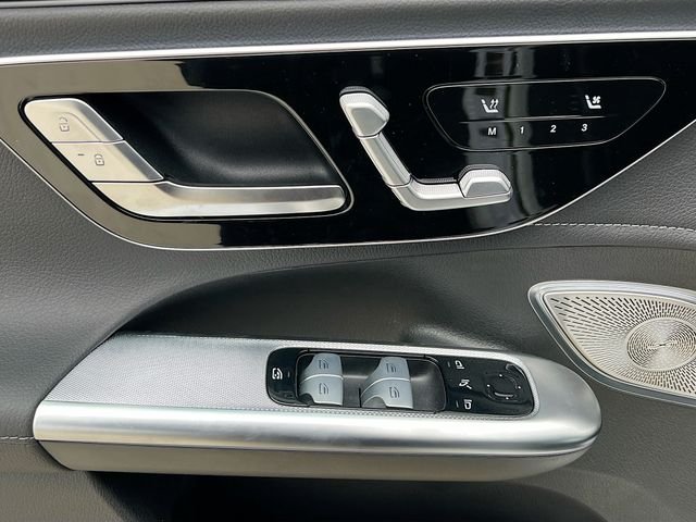 Certified Used 2025 White Mercedes-Benz 350 SUV image 16