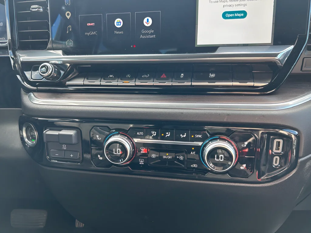 2025 GMC Sierra 1500 SLT - Photo 24