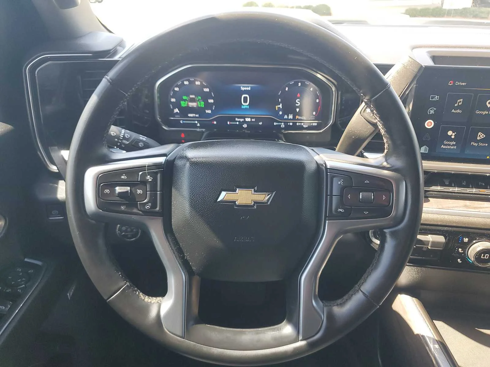 Used 2024 Iridescent Pearl Tricoat Chevrolet LTZ DRW image 17