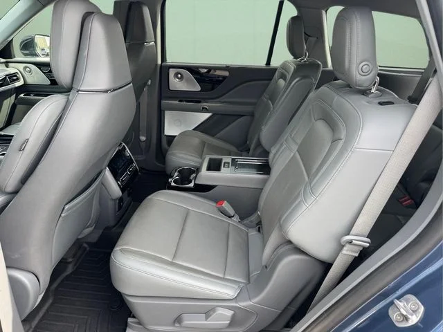 Used 2020 Blue Lincoln Reserve image 10