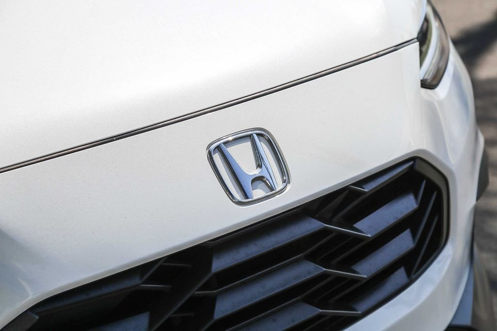 Certified Used 2024 Platinum White Pearl Honda 5DR 2WD SPORT BD image 12