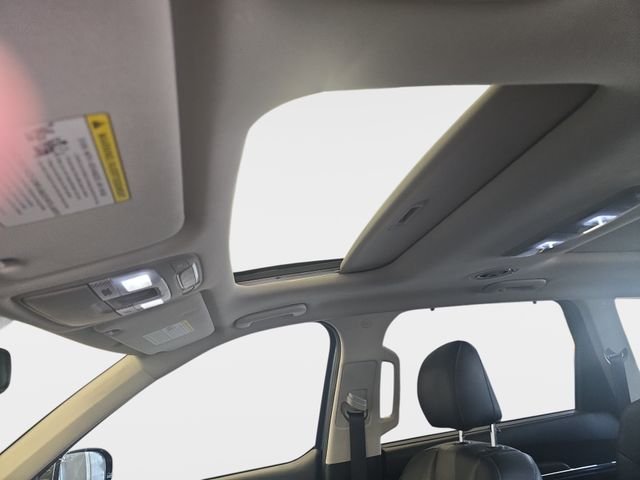 Used 2021 Gray Kia SX image 34
