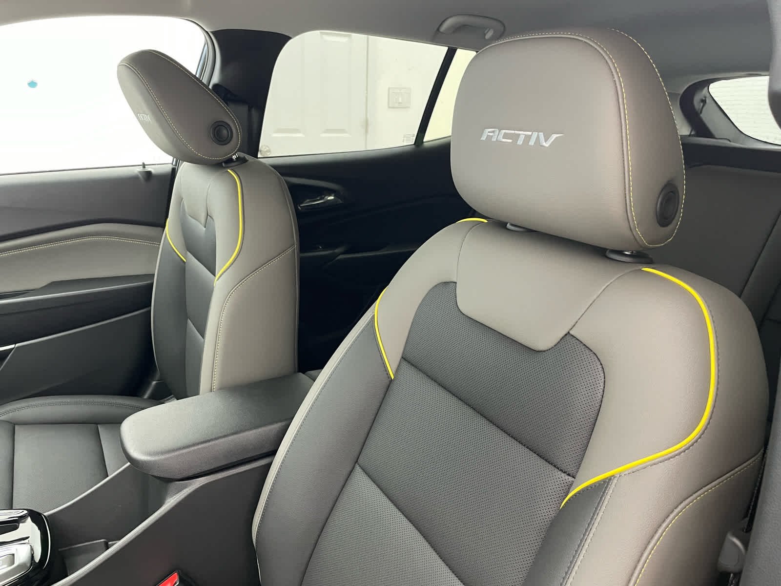 2026 Chevrolet Trax Activ - Photo 9