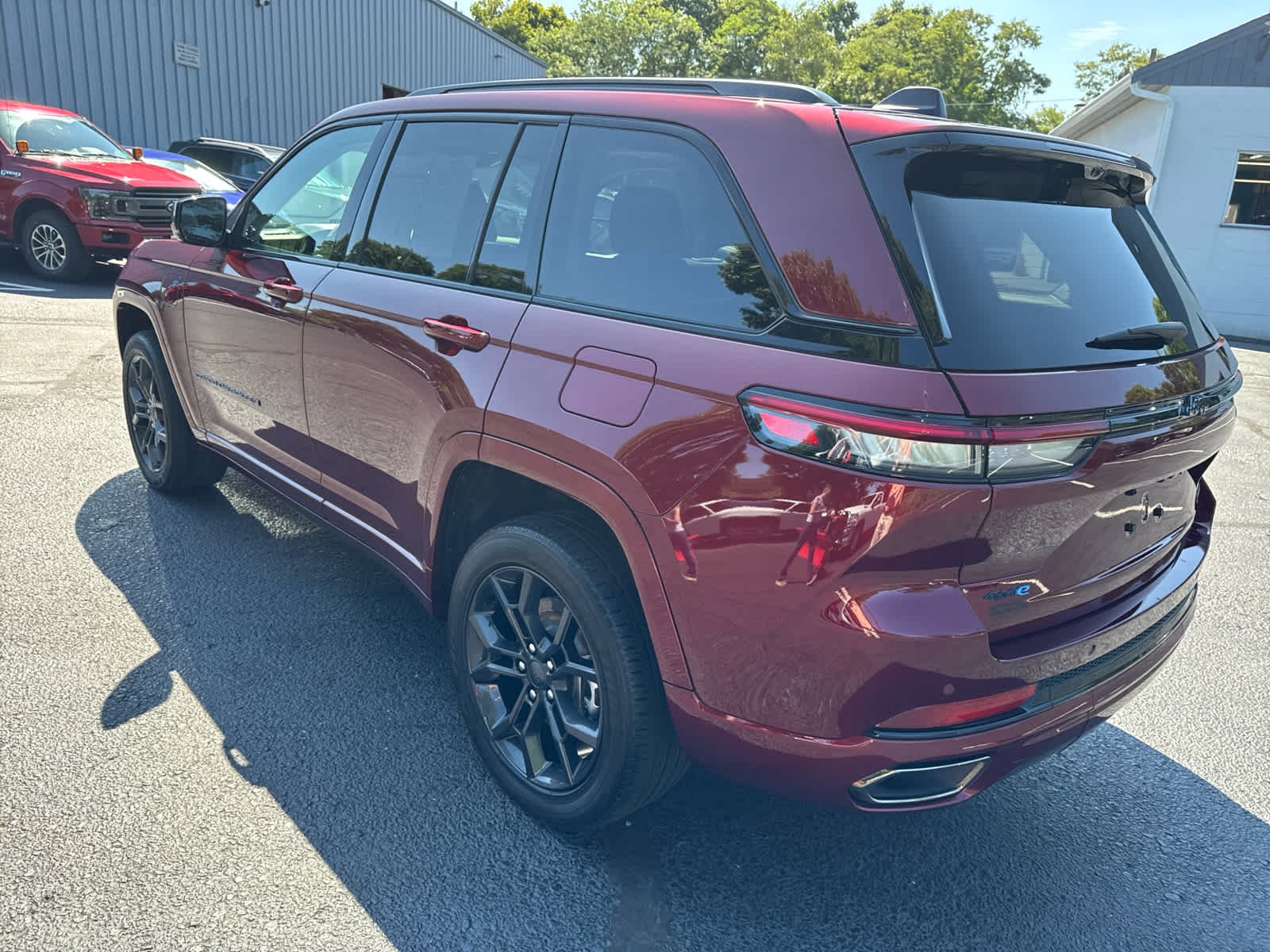 Used 2023 Velvet Red Pearlcoat Jeep 30th Anniversary image 6