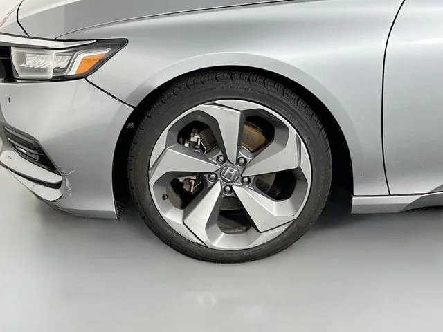 Used 2018 Gray Honda Touring image 10