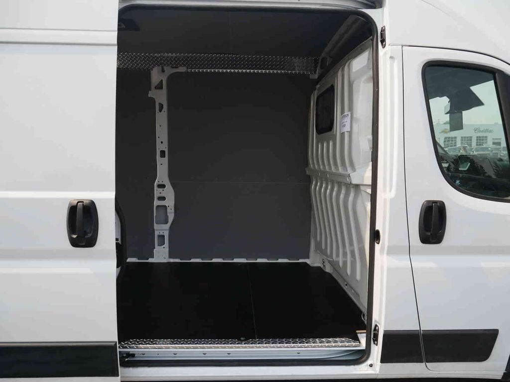 New 2026 Bright White Clearcoat RAM TRADESMAN image 16