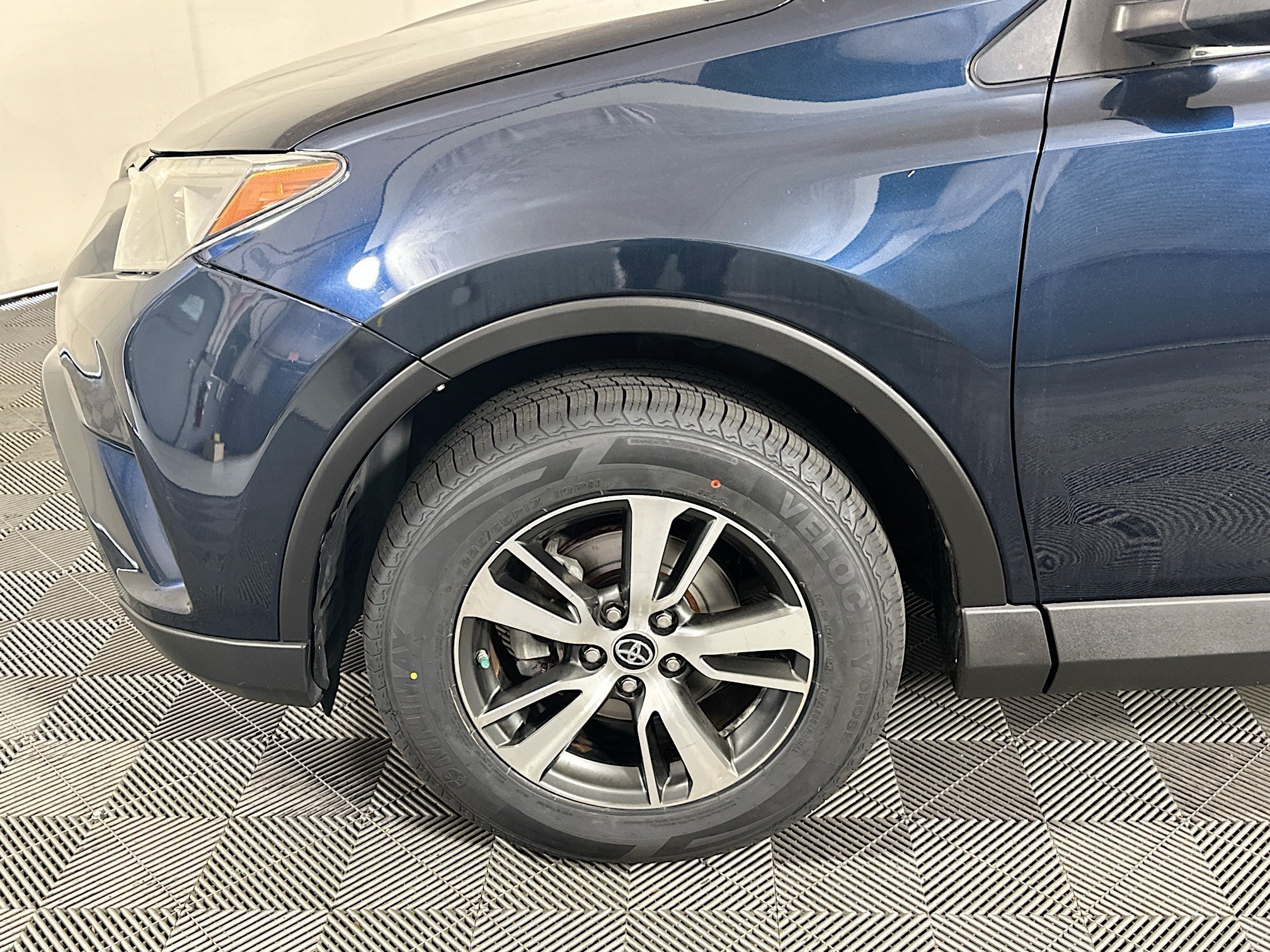 Used 2017 Aqua Toyota XLE image 11