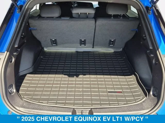 2025 Chevrolet Equinox EV 1LT - Photo 29