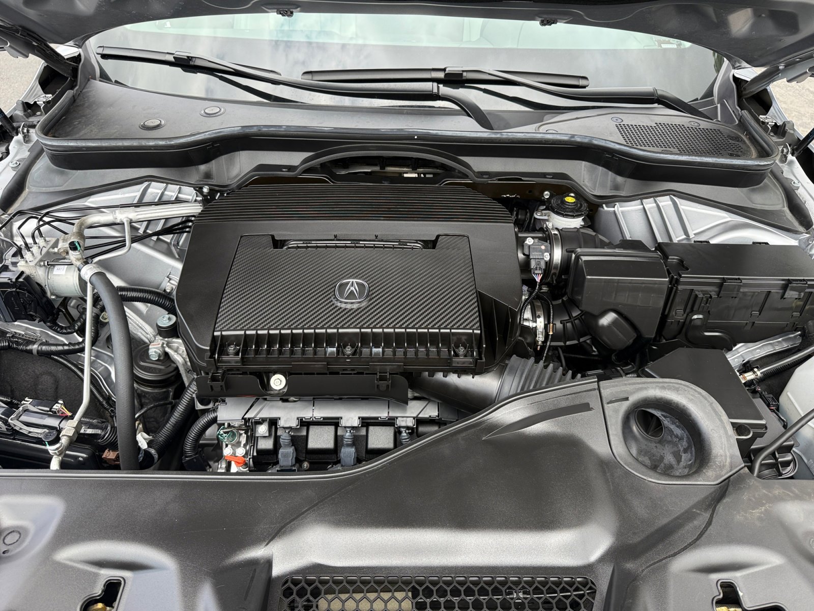 Used 2025  Acura Technology Package image 21