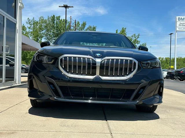 WBA53FJ04TCX28032