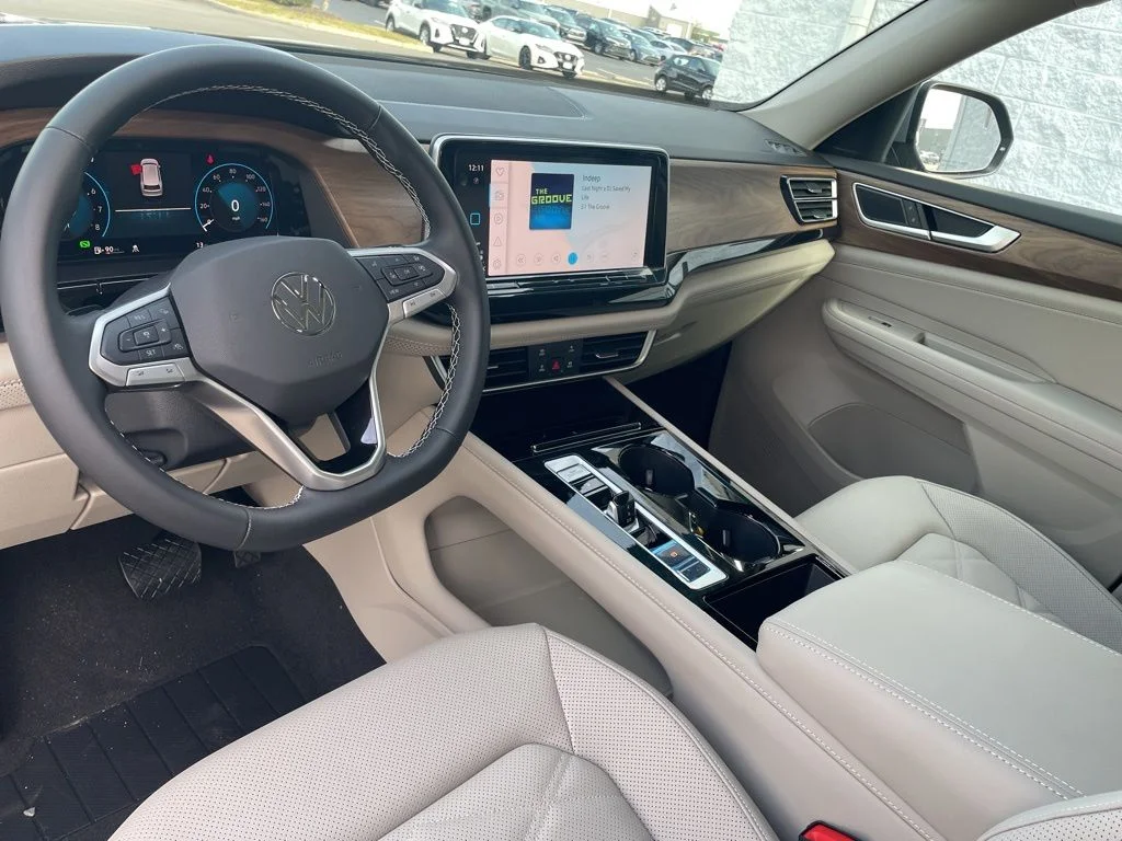 2026 Volkswagen Atlas SE w/Tech - Photo 9
